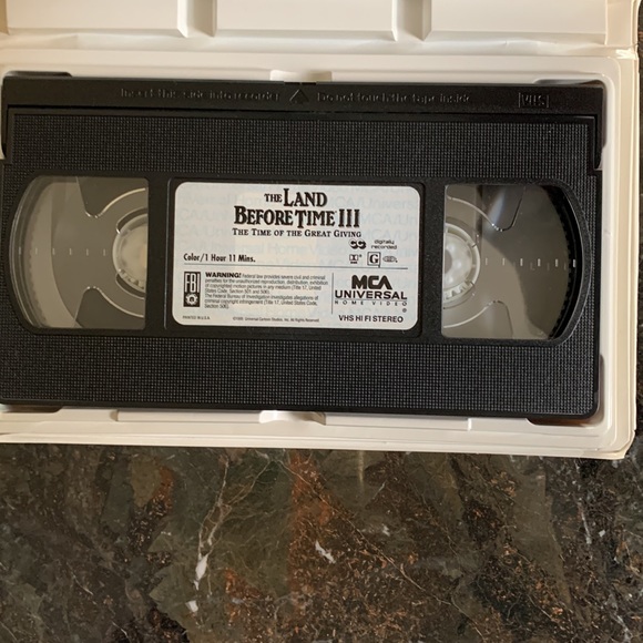 The Land Before Time lll VHS - Picture 4 of 4